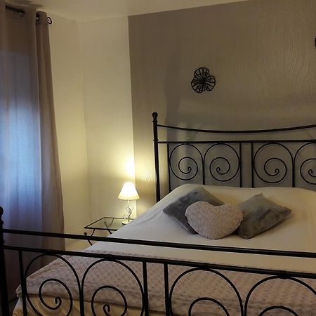 אורביי Chambre D'Hotes Le Saut De La Truite מראה חיצוני תמונה